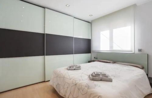 Castelldefels Apartment | Apartamento Playa con Piscina, Parking y 2 habitac