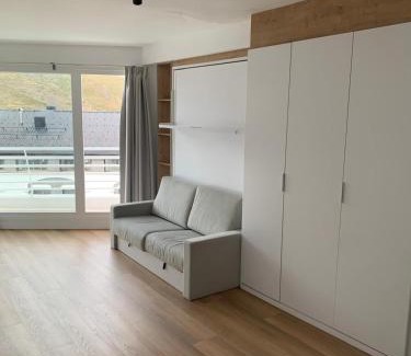 Pradollano Apartment | Apartamento Plaza Pradollano 2