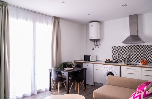 Central District Apartment | Apartamentos Campo del Príncipe