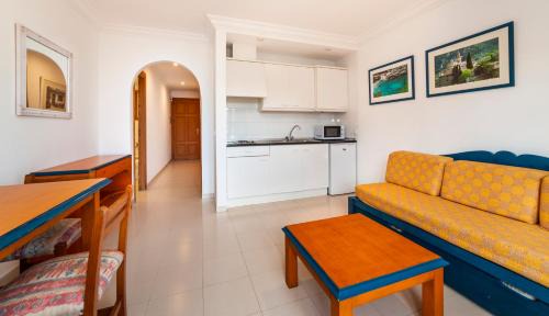 Can Picafort Apartment | Apartamentos Charlys Can Picafort