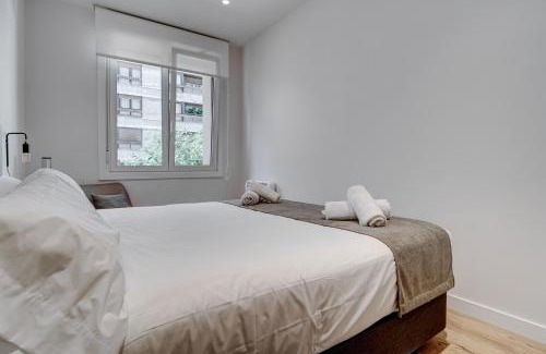 Gros Apartment | Apartamentos Gran Vía by SanSe Holidays