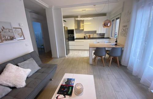 Haro Apartment | Apartamentos La Herradura PLaza