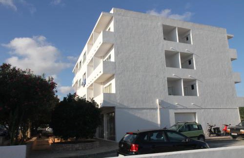 Es Pujols Apartment | Apartamentos Maria - Formentera Vacaciones