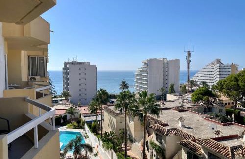 Benalmadena Costa Apartment | Apartamentos Orfeo Azul "Rehabilitación fachada en progreso 2025-26, Façade rehabilitation in progress 2025-26"