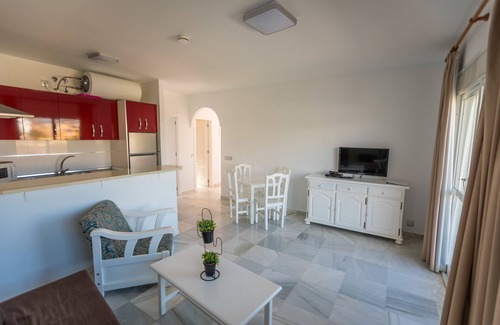 Nerja Hotel | Apartamentos Turísticos Las Rosas de Capistrano