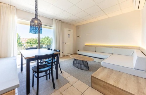 Santa Margarida Apartment | Apartaments Terraza - Santa Maria