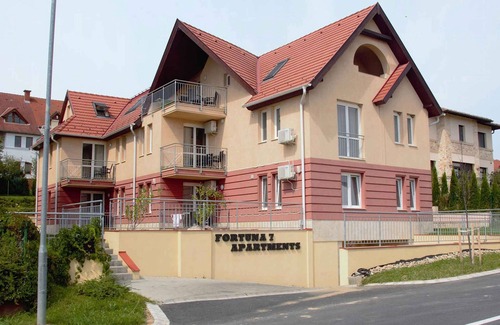 Heviz Condo | Apartement with indoor swimming pool and sauna