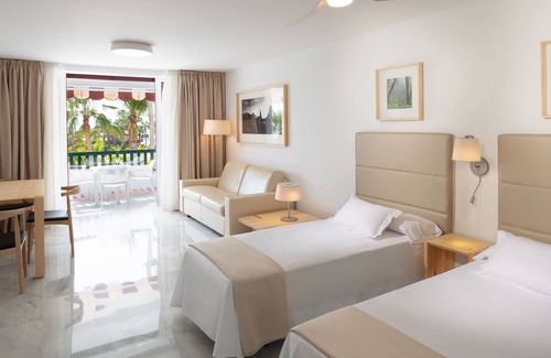 El Madronal Hotel | Aparthotel Parque Santiago IV