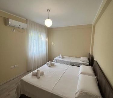 Shengjin Apartment | Aparthotel Rana Hedhun