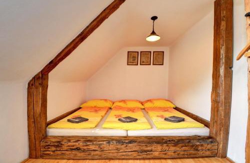 Prachatice Apartment | Apartmán u Brány