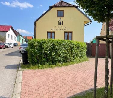 Hluboka nad Vltavou Apartment | Apartmán U Kapličky