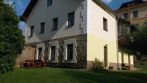 Prachatice Apartment | Apartmán v Zahradní