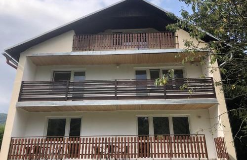 Lipova-Lazne Apartment | Apartmány u kostela