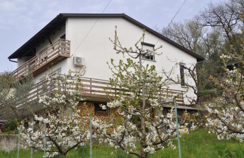 Kamnje Apartment | Apartma BAJČI