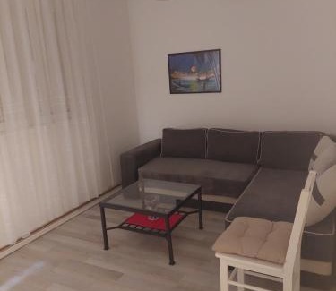 Banovo brdo Apartment | APARTMAN ADA