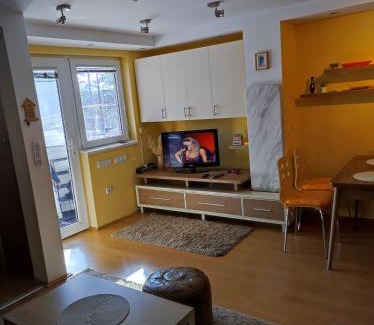 Divcibare Apartment | Apartman Anka