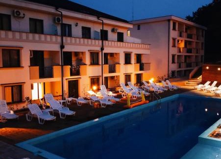 Vrnjacka Banja Apartment | Apartman AQUARELLE sa bazenom, Delux apartman sa bazenom