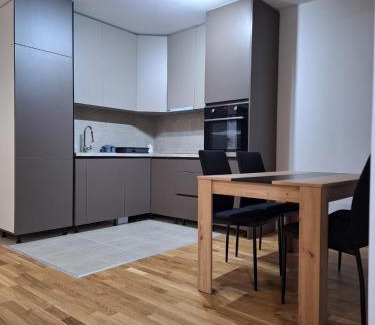 Pirot Apartment | Apartman Centrala Lux