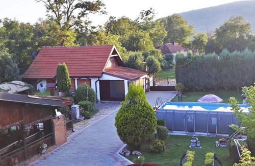 Nisava District Villa | Apartman Deki