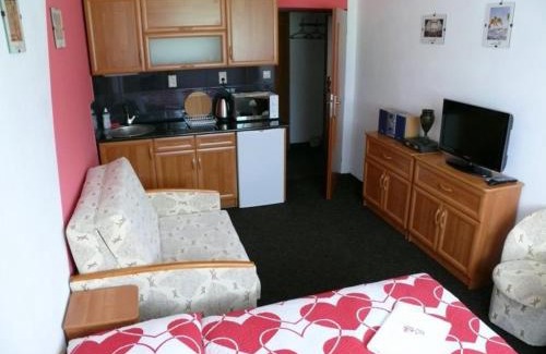 Tatranska Lomnica Apartment | Apartman Dinda