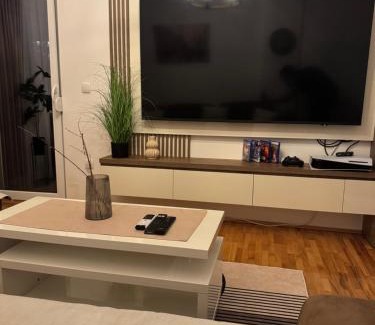 Vranje Apartment | Apartman Golden Crown