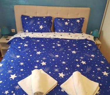 Kraljevo Apartment | Apartman KEJ BLUE free parking