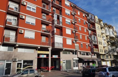 Kraljevo Apartment | Apartman KEJ BLUE free parking