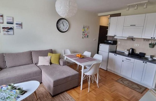 Lisina Apartment | Apartman Kraljevi cardaci 5b-32