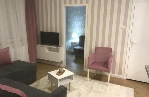 Grbavica Apartment | Apartman Kristina FREE parking