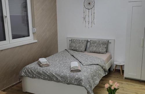 Sremska Mitrovica Apartment | Apartman LALA
