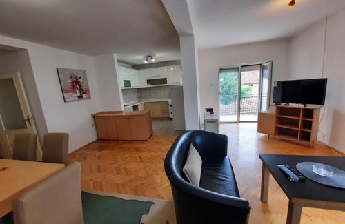 Vranje Apartment | Apartman Lan - Free parking