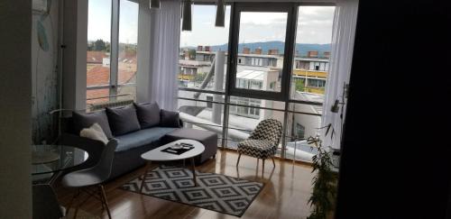 Kraljevo Apartment | Apartman Lori M