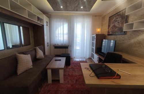 Mladenovac Apartment | Apartman Osmeha