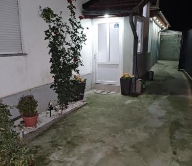Pirot Apartment | Apartman “Sanja”