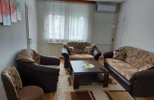 Bijeljina Apartment | Apartman Sladja