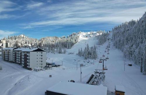 Jahorina Apartment | Apartman Snowflake - Odmah do Ski Lifta, Jahorina