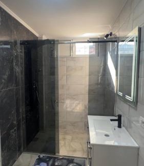 Arandelovac Apartment | Apartman Trg Lux