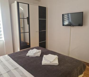 Arandelovac Apartment | Apartman Tri S
