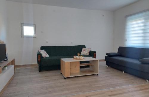 Rakari House | Apartmani Agape