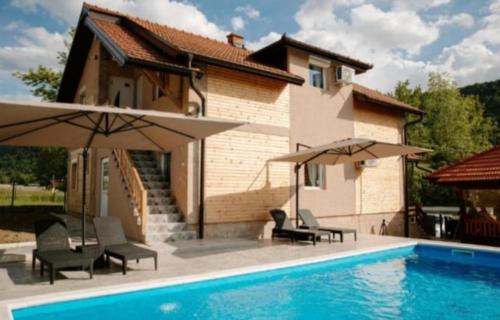 Ljubovija Apartment | Apartmani Dejavu na Drini