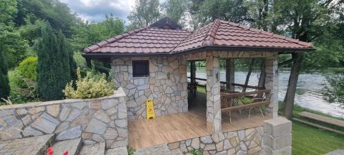 Okletac Apartment | Apartmani Kriva Drina