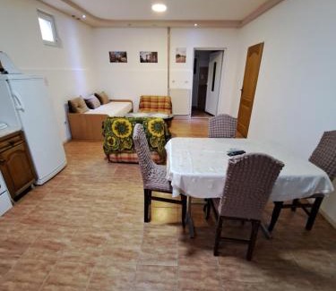 Zvezdara Apartment | Apartmani MilaMi #1