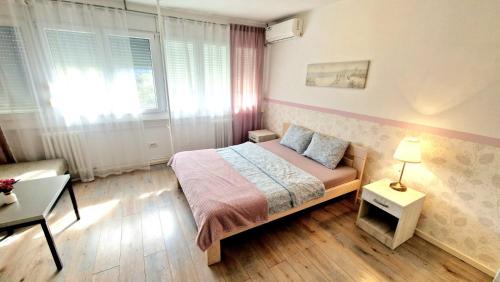 Zemun Apartment | Apartmani Paku