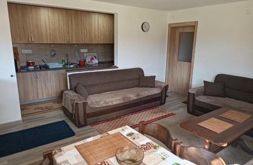 Sumece House | Apartmani Vila Alpe