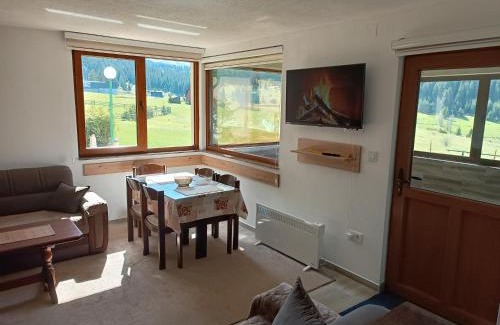 Sumece House | Apartmani Vila Alpe