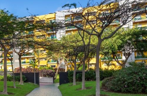 Las Palmas de Gran Canaria Apartment | Apartment Abora Garden with terrace, pool, extensive gardens and free parking