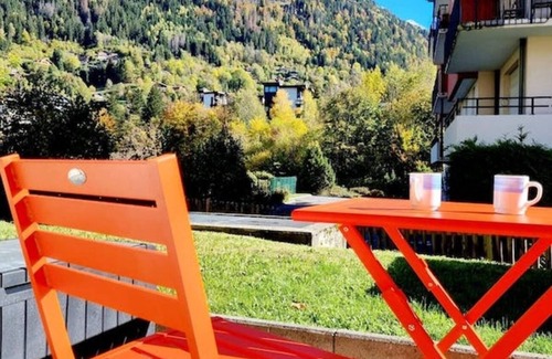Saint-Gervais-les-Bains Apartment | Apartment at the foot of the gondola with swimming pool