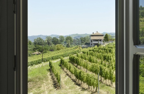 Santo Stefano Belbo Apartment | Apartment Split level