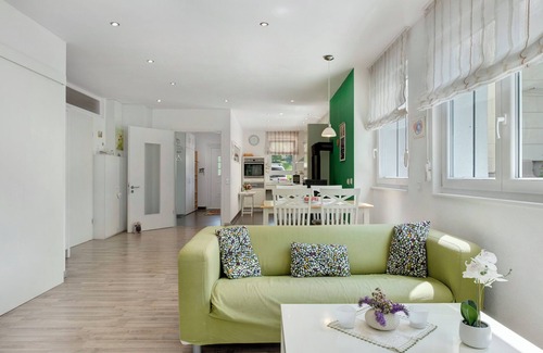 Gutach Apartment | Apartment 'Paffendorf' with Shared Terrace and Wi-Fi