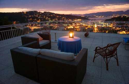 Saint-Mandrier-sur-Mer Apartment | Apartment with large panoramic terrace, pool and tennis in the residential complex